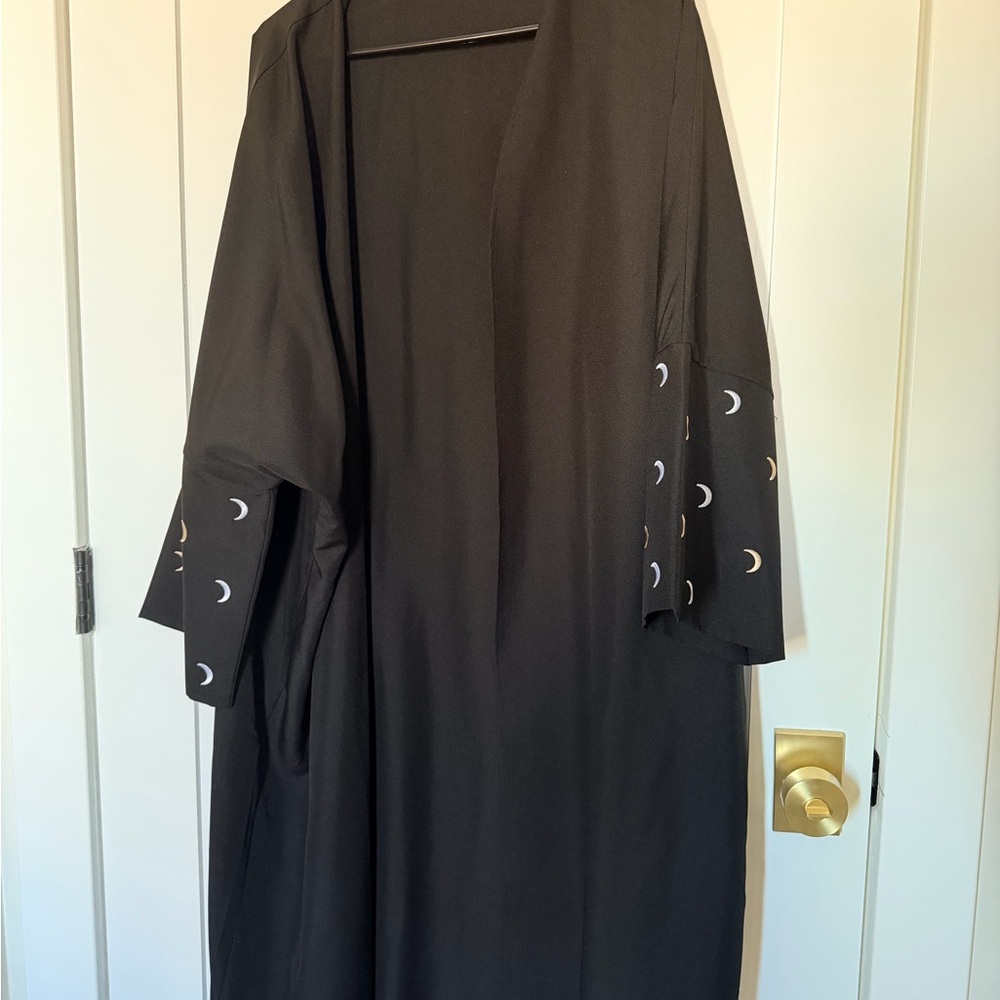 Black abaya with Moon Sleeve Design